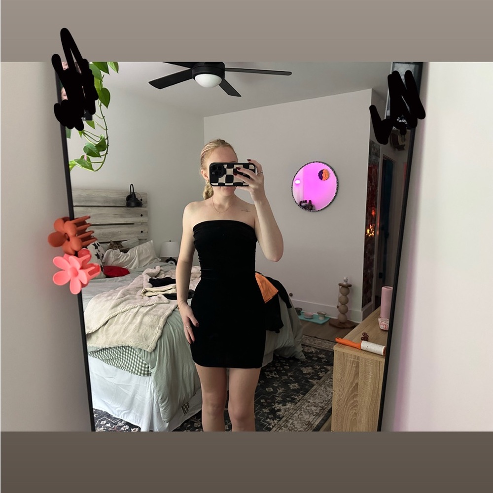 Windsor Elegant Black Strapless Dress